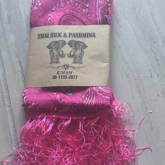Authentic Thai Pashmina’s - Picture 2 of 4